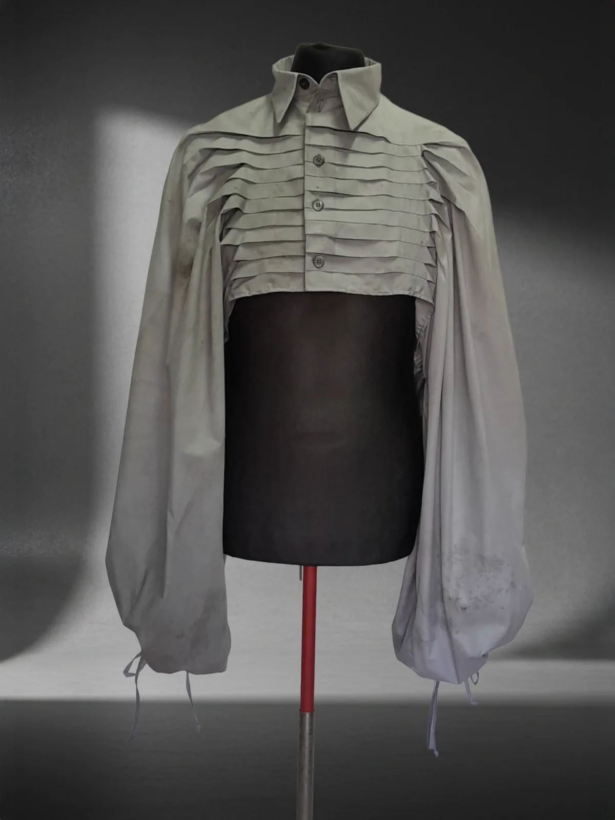 PIECE 1 — CAMISA CINZA